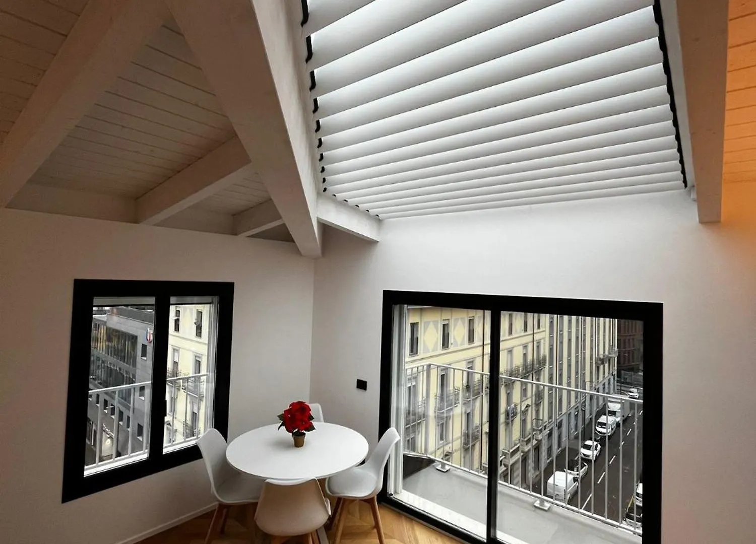 Iconicvue Skyline Milano Porta Nuova Apartment 0*, Milan